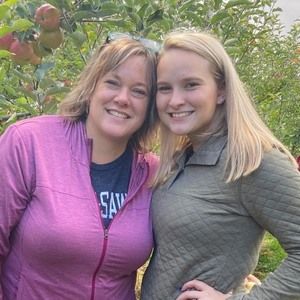 Meet your Posher, Hillary